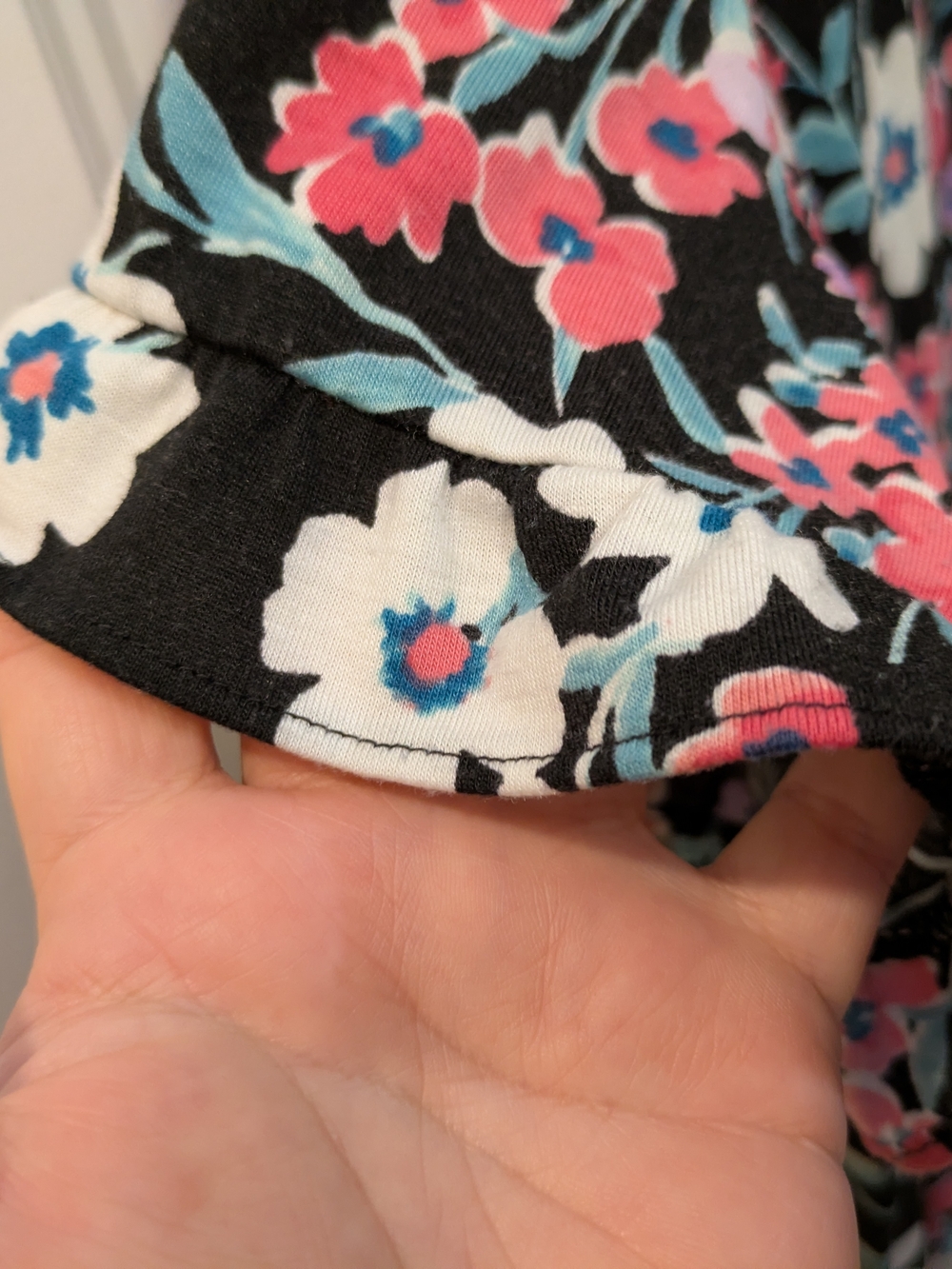 🔴 Links Floral Tunic Top - Black with Pink, White & Purple Flowers - Picture 3 of 11